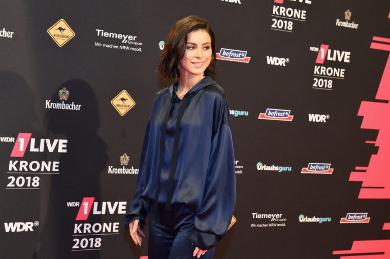 Lena Meyer Landrut Single Nach Acht Jahren Beziehung 