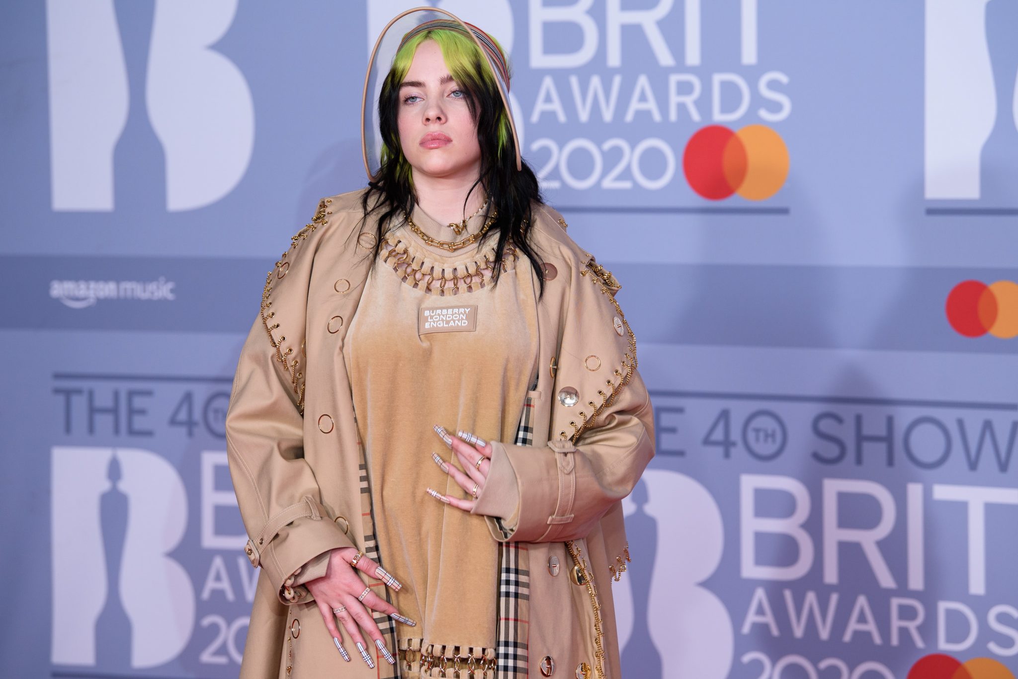 Billie Eilish zieht sich aus: Zeichen gegen Body-Shaming