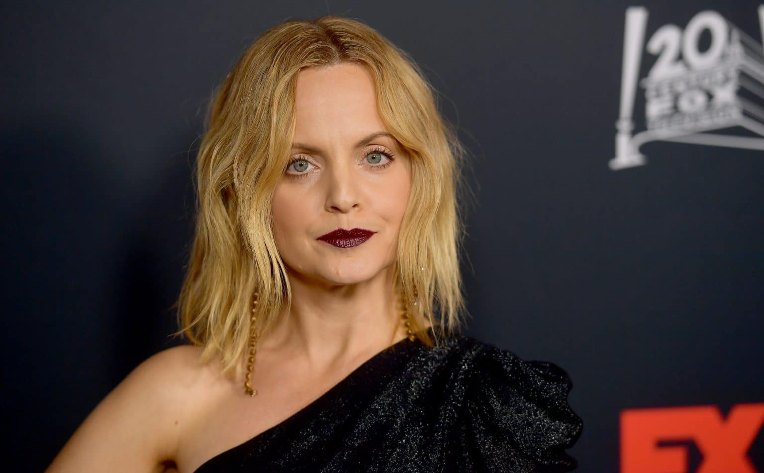 "American Pie"-Star Mena Suvari wurde jahrelang sexuell ...