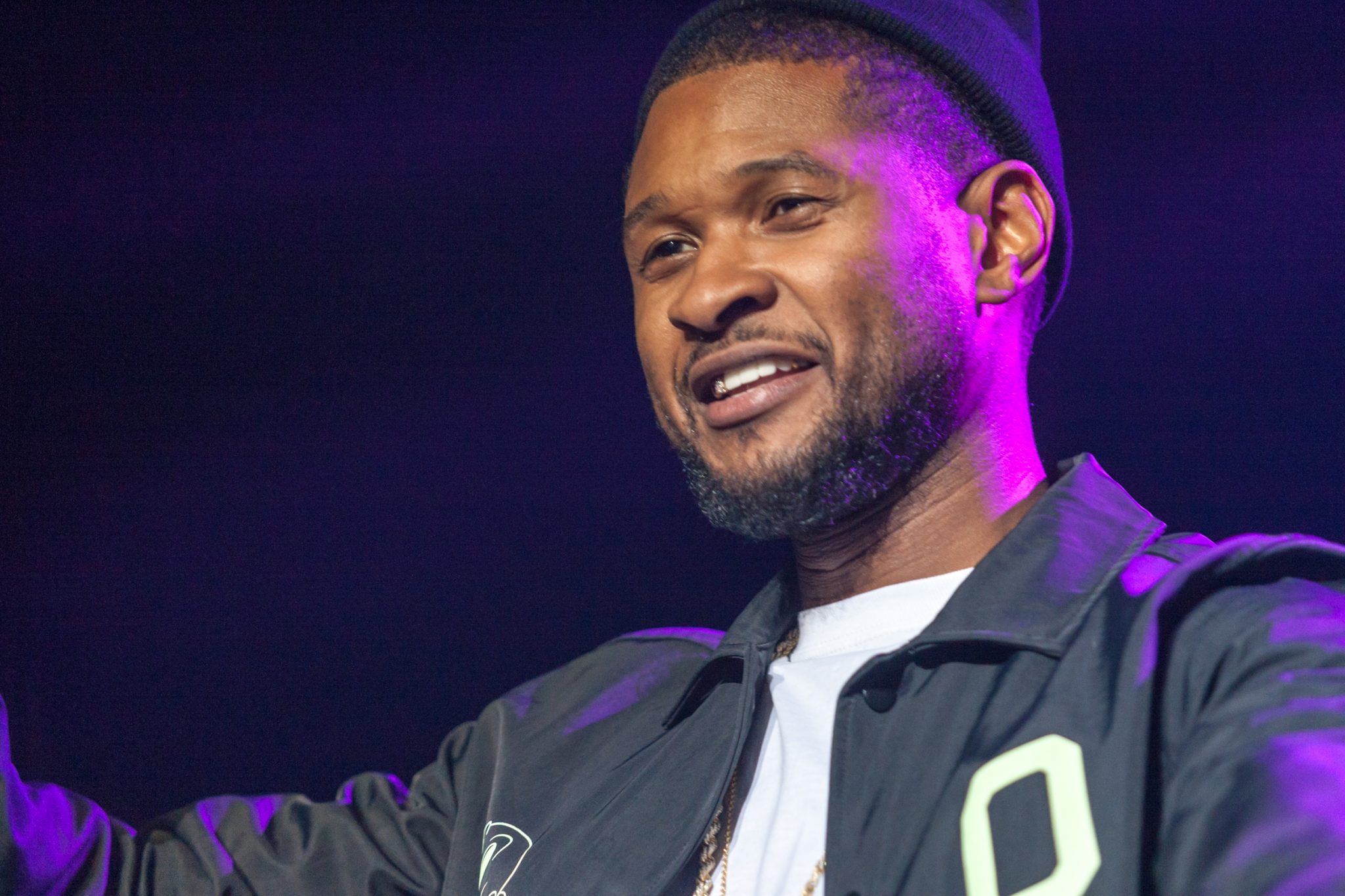 Super Bowl 2024 Usher Tritt In Der Halbzeitshow Auf 